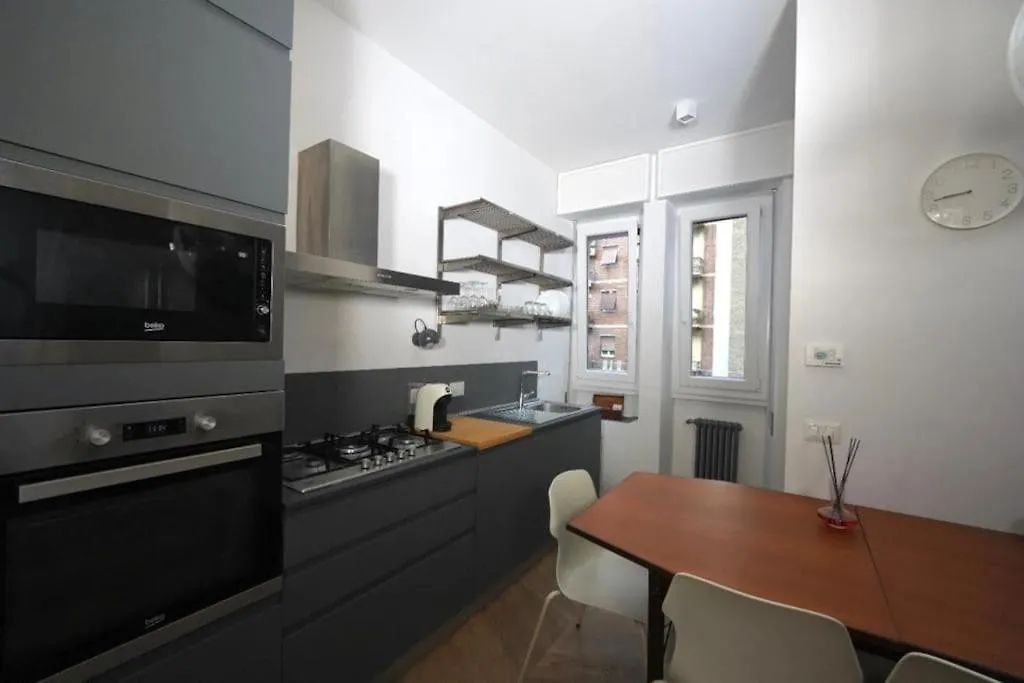 Apartment Near Termini Station Rzym